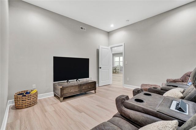 602 W Pine Court, Seneca, SC 29672