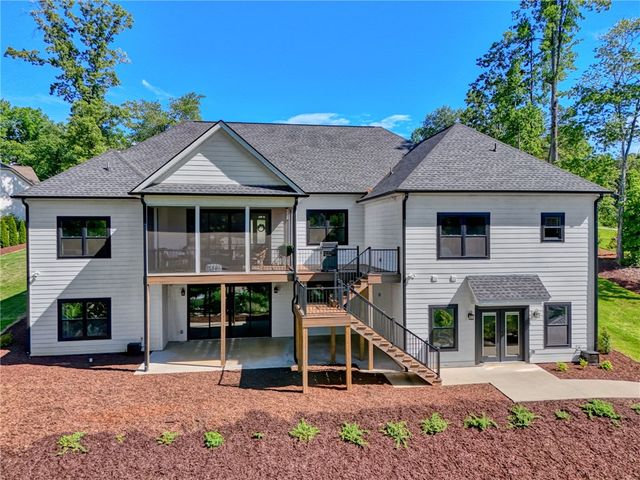 602 W Pine Court, Seneca, SC 29672