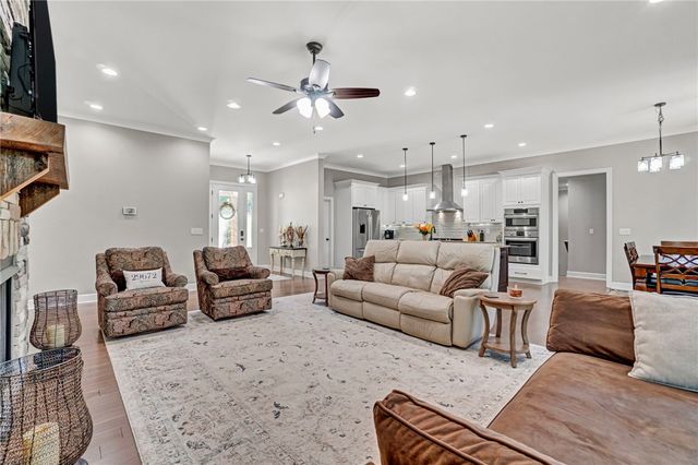 602 W Pine Court, Seneca, SC 29672