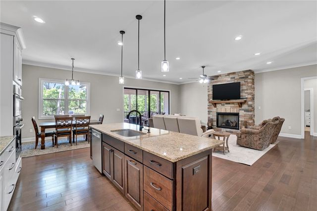 602 W Pine Court, Seneca, SC 29672
