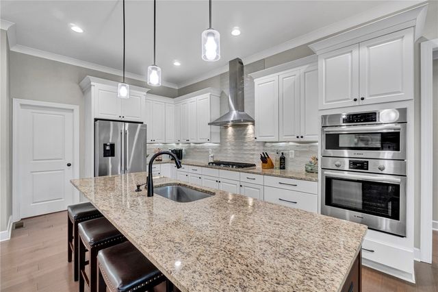 602 W Pine Court, Seneca, SC 29672
