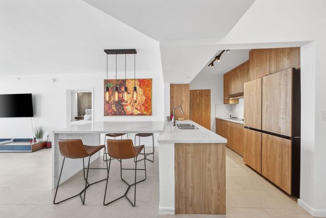 3020 NE 32nd Avenue 903, Fort Lauderdale, FL 33308