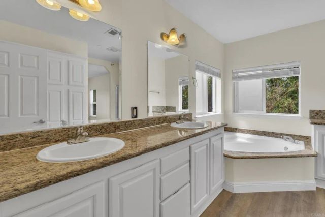 441 Rancho Santa Fe Road, Encinitas, CA 92024