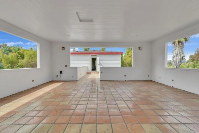 441 Rancho Santa Fe Road, Encinitas, CA 92024