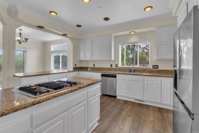 441 Rancho Santa Fe Road, Encinitas, CA 92024