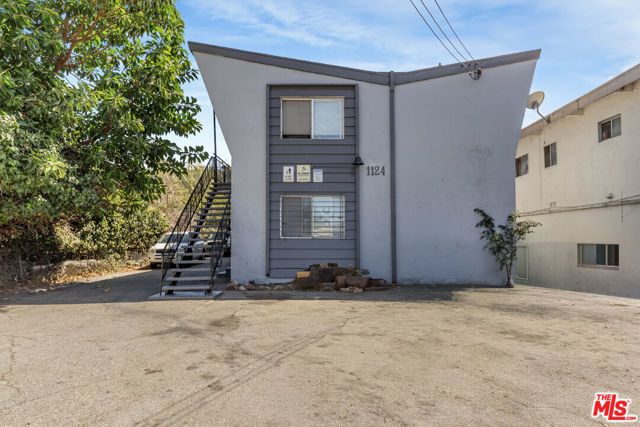 1124 W 117th Street, Los Angeles, CA 90044
