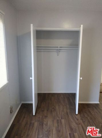1124 W 117th Street, Los Angeles, CA 90044