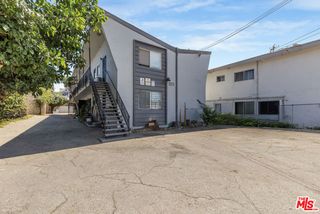 1124 W 117th Street, Los Angeles, CA 90044