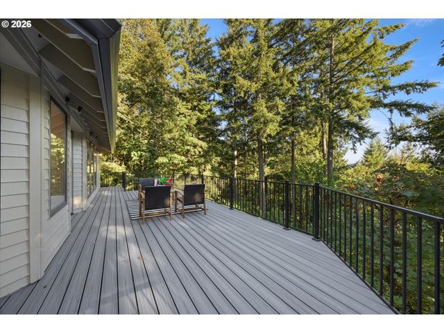 18520 DELENKA Ln, Lake Oswego, OR 97034