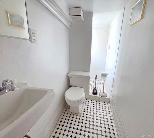 2241 Haviland Avenue, Bronx, NY 10462