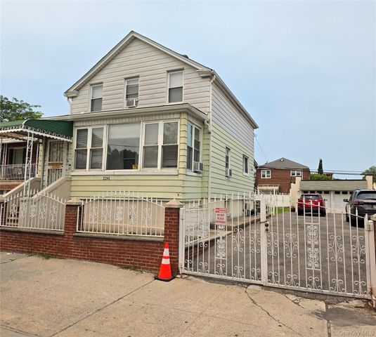 2241 Haviland Avenue, Bronx, NY 10462