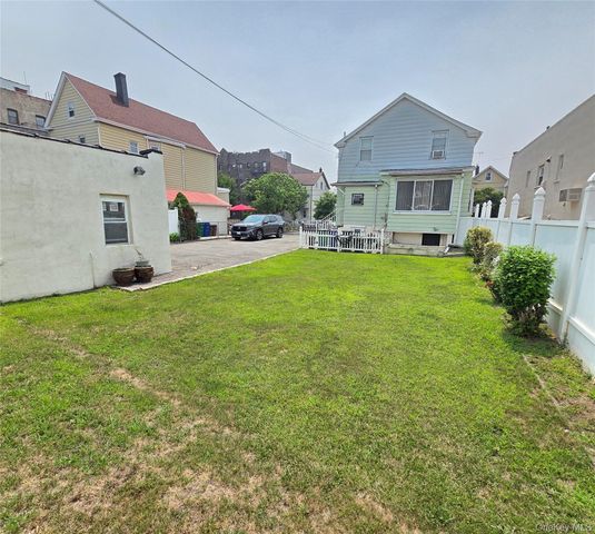 2241 Haviland Avenue, Bronx, NY 10462