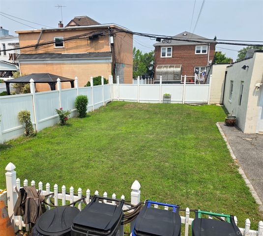 2241 Haviland Avenue, Bronx, NY 10462