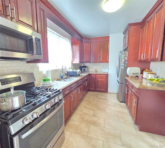 2241 Haviland Avenue, Bronx, NY 10462