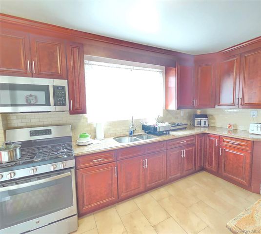 2241 Haviland Avenue, Bronx, NY 10462