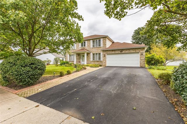 115 Queensland Drive, Gates, NY 14559