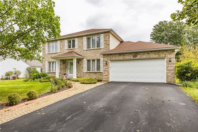 115 Queensland Drive, Gates, NY 14559