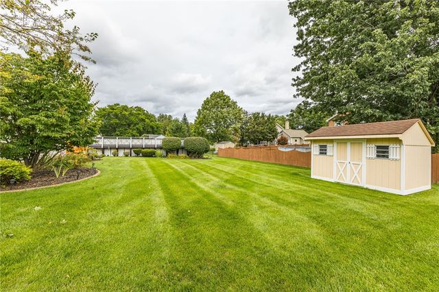115 Queensland Drive, Gates, NY 14559