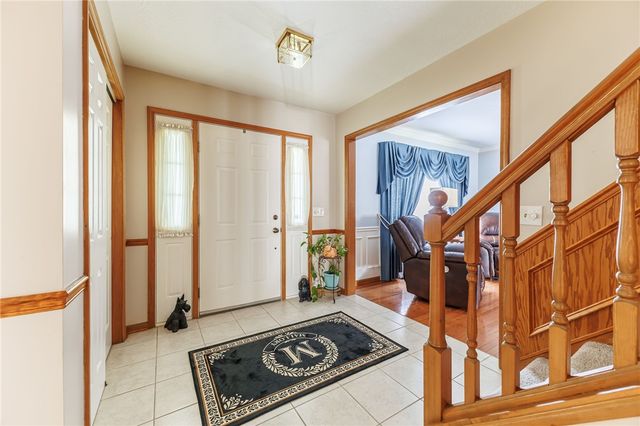 115 Queensland Drive, Gates, NY 14559