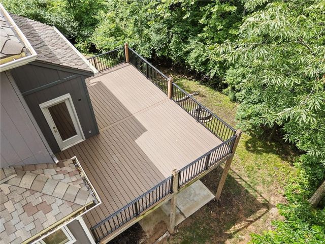 5812 MANOR Lane, Parkville, MO 64152
