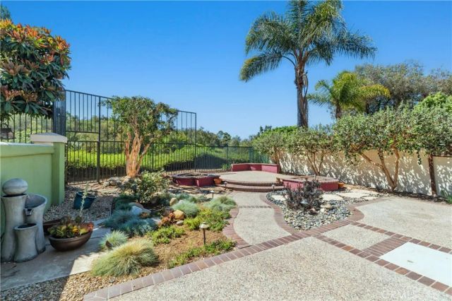 27196 Paseo Lomita, San Juan Capistrano, CA 92675
