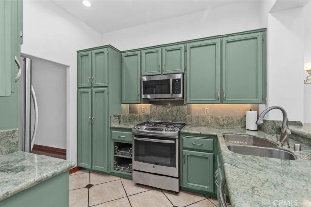 27196 Paseo Lomita, San Juan Capistrano, CA 92675