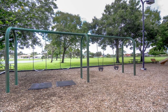 4676 Manderly Drive, Wellington, FL 33449