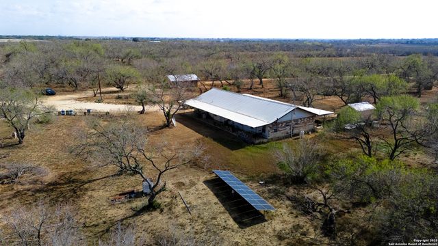 365 OLD PLEASANTON RD, San Antonio, TX 78264