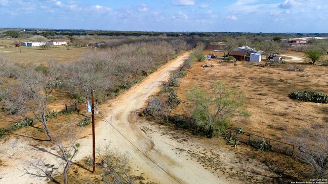 365 OLD PLEASANTON RD, San Antonio, TX 78264