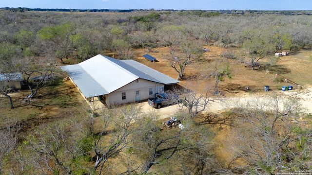 365 OLD PLEASANTON RD, San Antonio, TX 78264