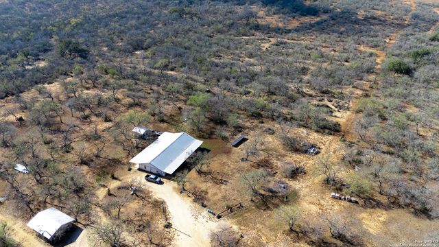 365 OLD PLEASANTON RD, San Antonio, TX 78264