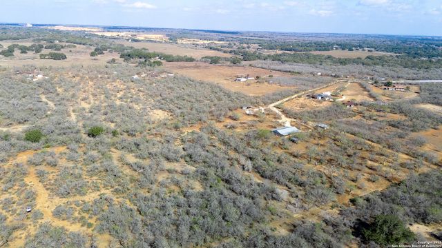 365 OLD PLEASANTON RD, San Antonio, TX 78264
