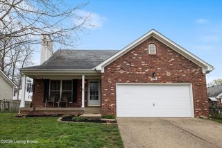 5109 Oakbrook Dr, Louisville, KY 40245
