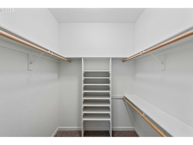 1065 CROCKER St, Coos Bay, OR 97420