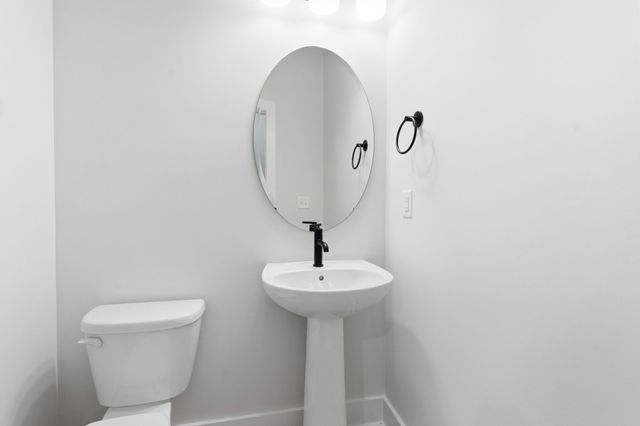 1418 Charles Drive, Chapel Hill, TN 37034