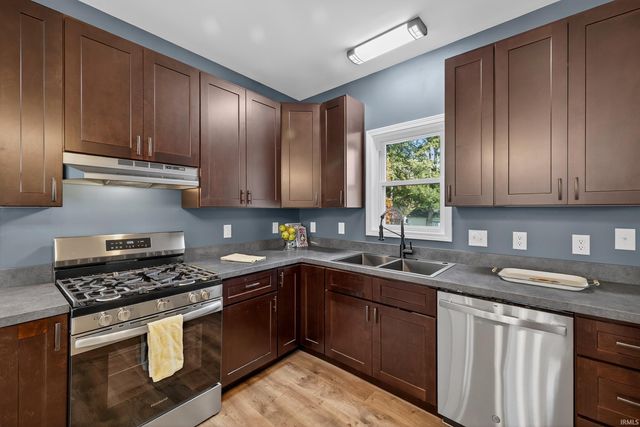 220 S 2nd Street, Ellettsville, IN 47429