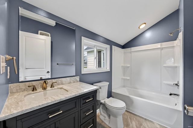 220 S 2nd Street, Ellettsville, IN 47429