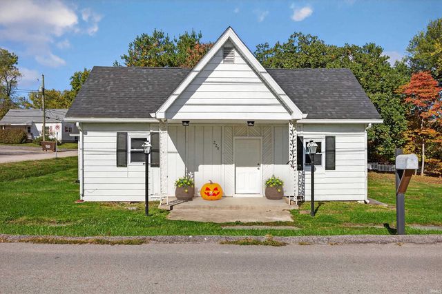 220 S 2nd Street, Ellettsville, IN 47429