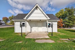 220 S 2nd Street, Ellettsville, IN 47429