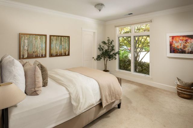 26990 Taaffe Road, Los Altos Hills, CA 94022