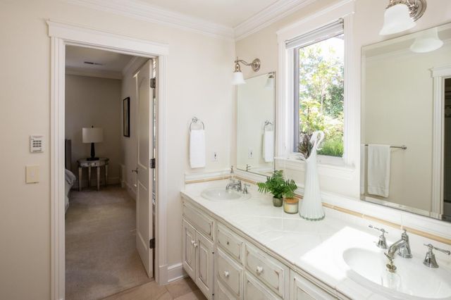 26990 Taaffe Road, Los Altos Hills, CA 94022