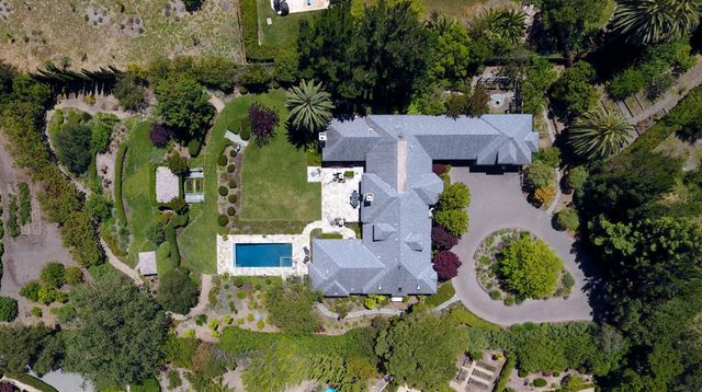 26990 Taaffe Road, Los Altos Hills, CA 94022