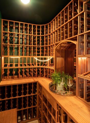 26990 Taaffe Road, Los Altos Hills, CA 94022