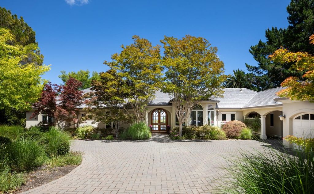 26990 Taaffe Road, Los Altos Hills, CA 94022
