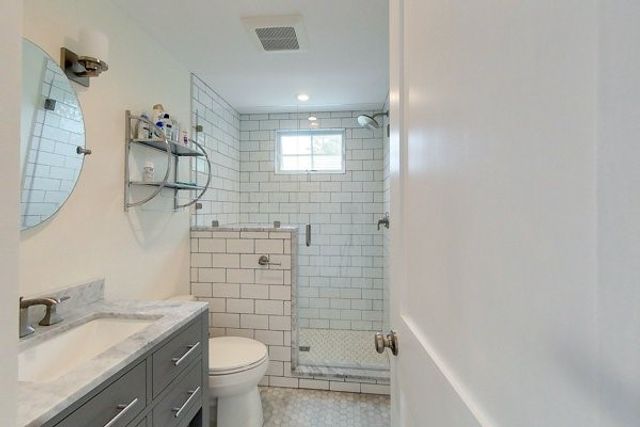 23 Warren Avenue 1, Middletown, RI 02842