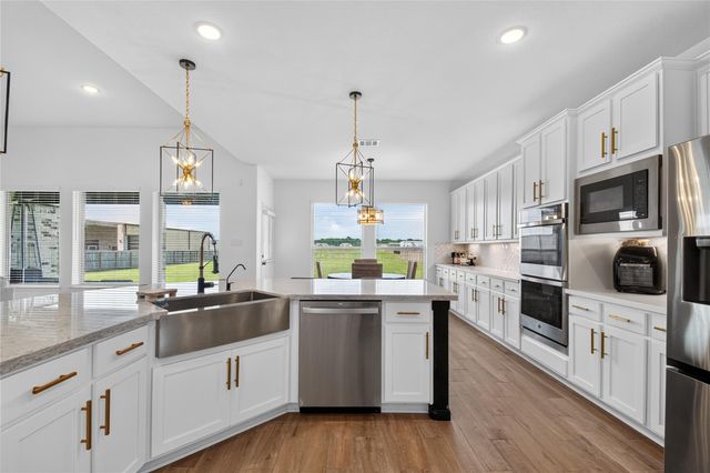 7703 Chacon Place, Mont Belvieu, TX 77523