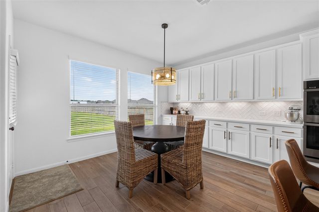7703 Chacon Place, Mont Belvieu, TX 77523
