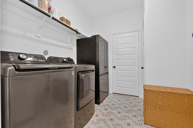 7703 Chacon Place, Mont Belvieu, TX 77523