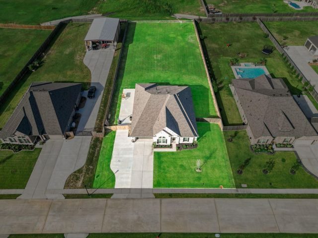 7703 Chacon Place, Mont Belvieu, TX 77523