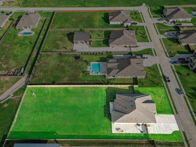 7703 Chacon Place, Mont Belvieu, TX 77523